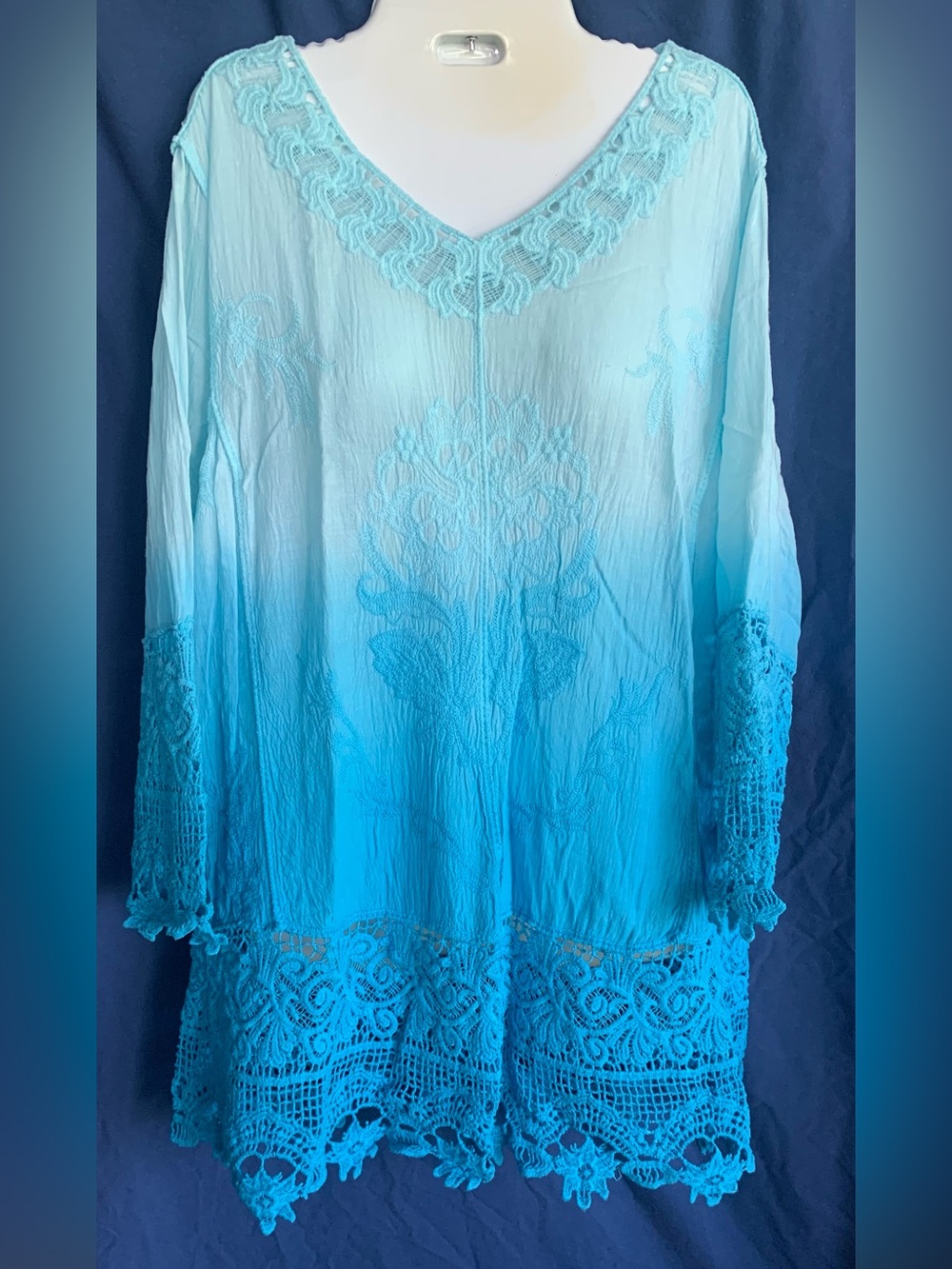 Chico's size 2 Teal and Aqua Ombré Crochet Lace Tunic
